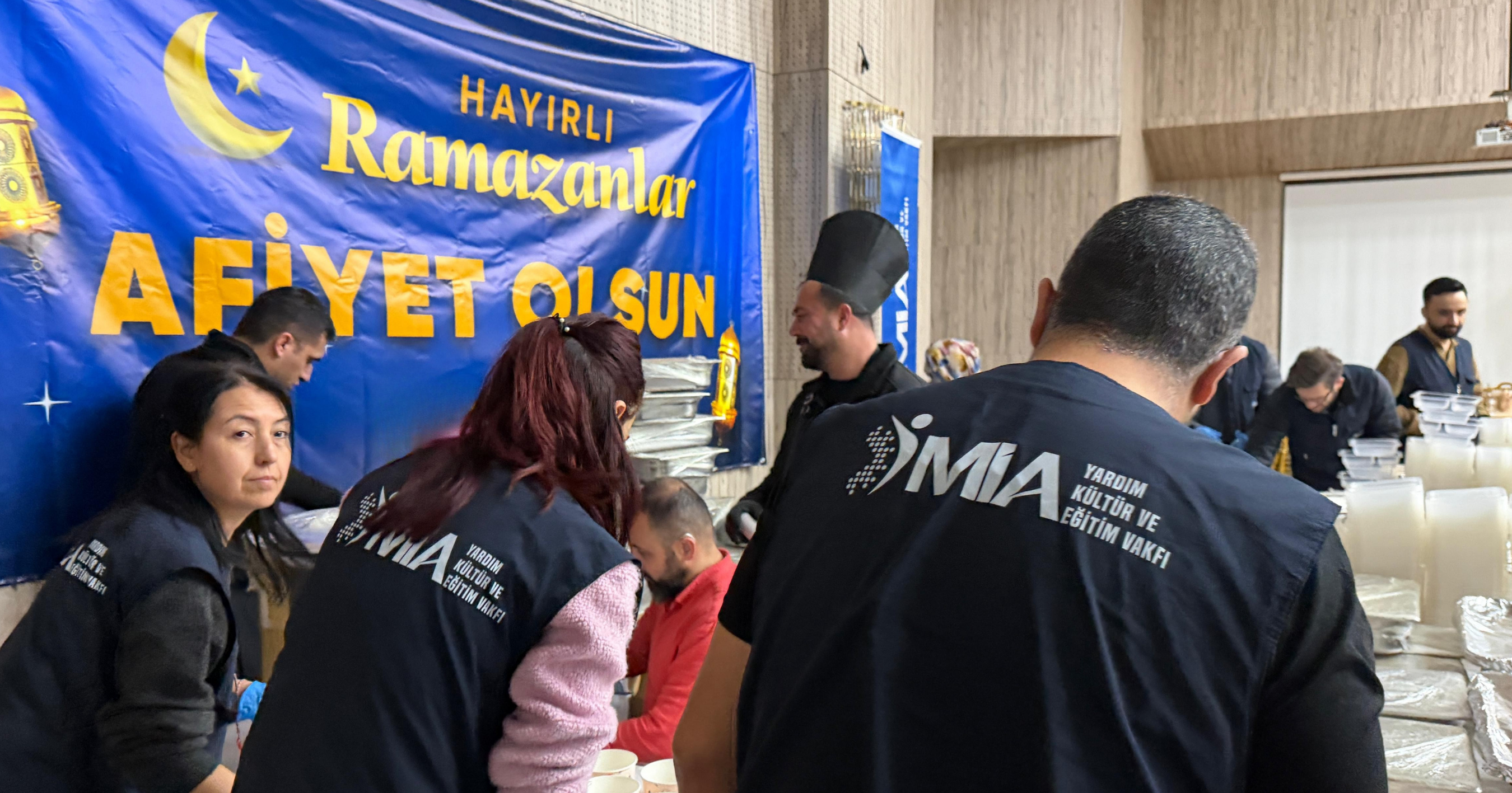 Bayram Sevinci Paylaşıldıkça Büyür - 1